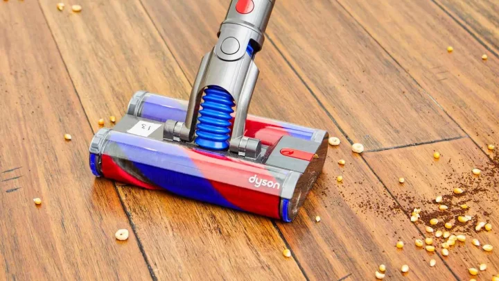 Daily Vacuum vs Weekly Deep Clean: The Ultimate Guide